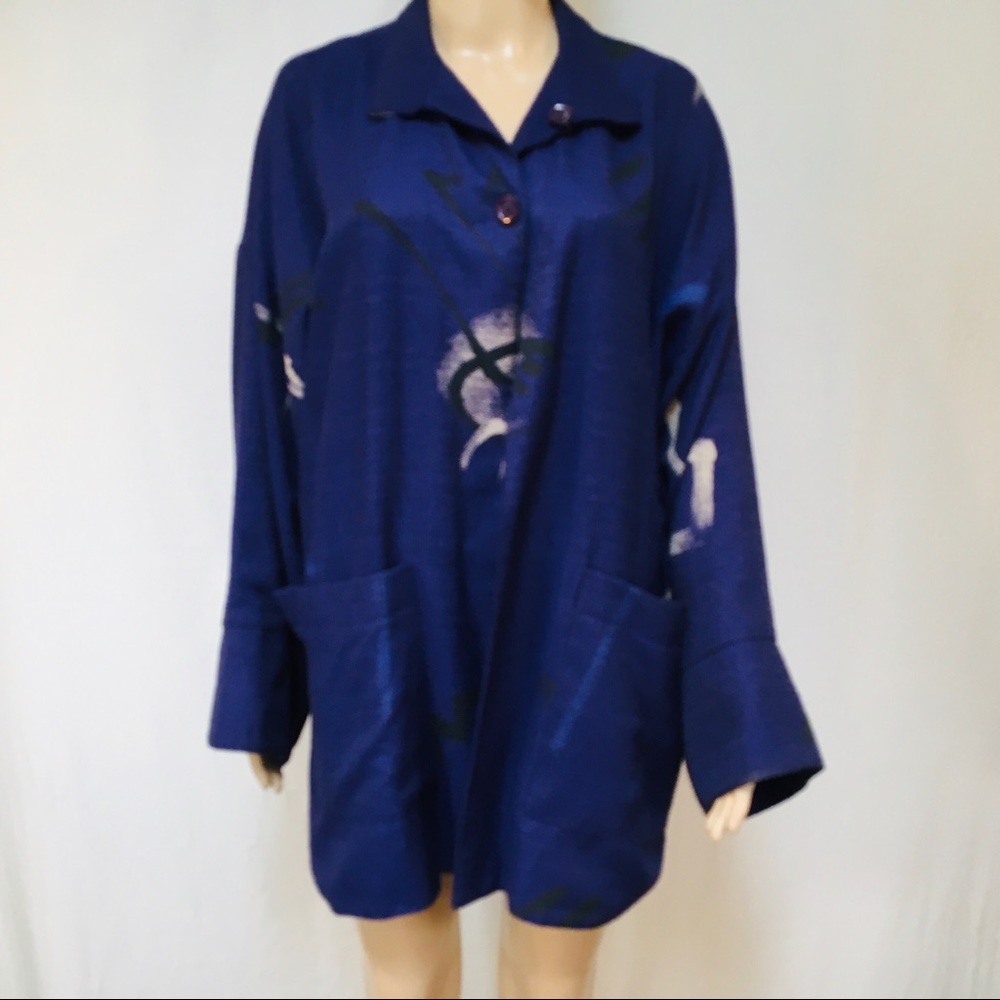 Kathy Levine. By Request women’s Reversible Jacket.  Sz L.  Rayon blend